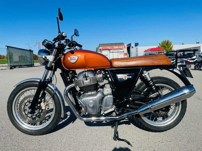 ROYAL ENFIELD INTERCEPTOR 4