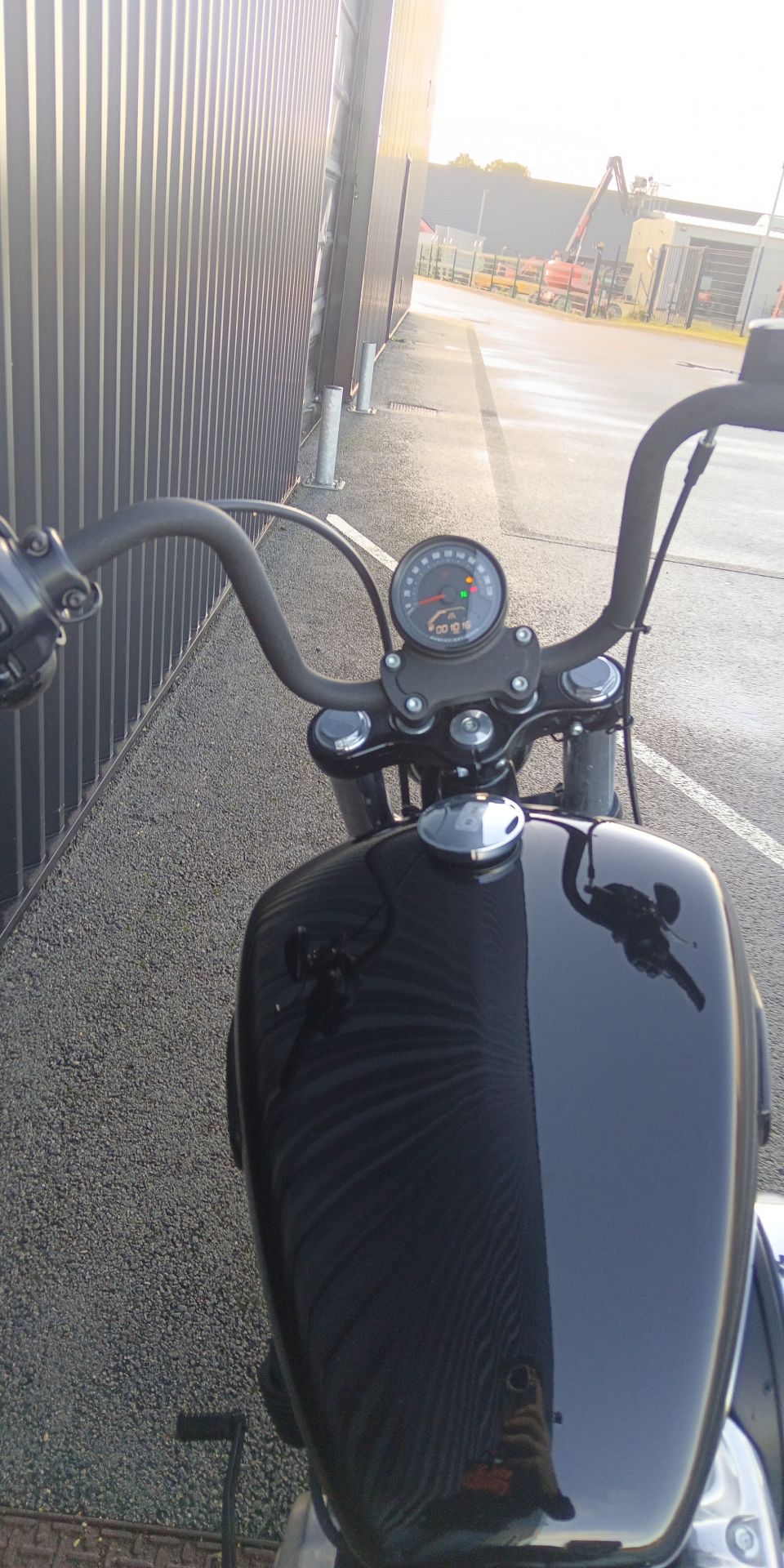 HARLEY-DAVIDSON SOFTAIL STREET BOB 1923 4