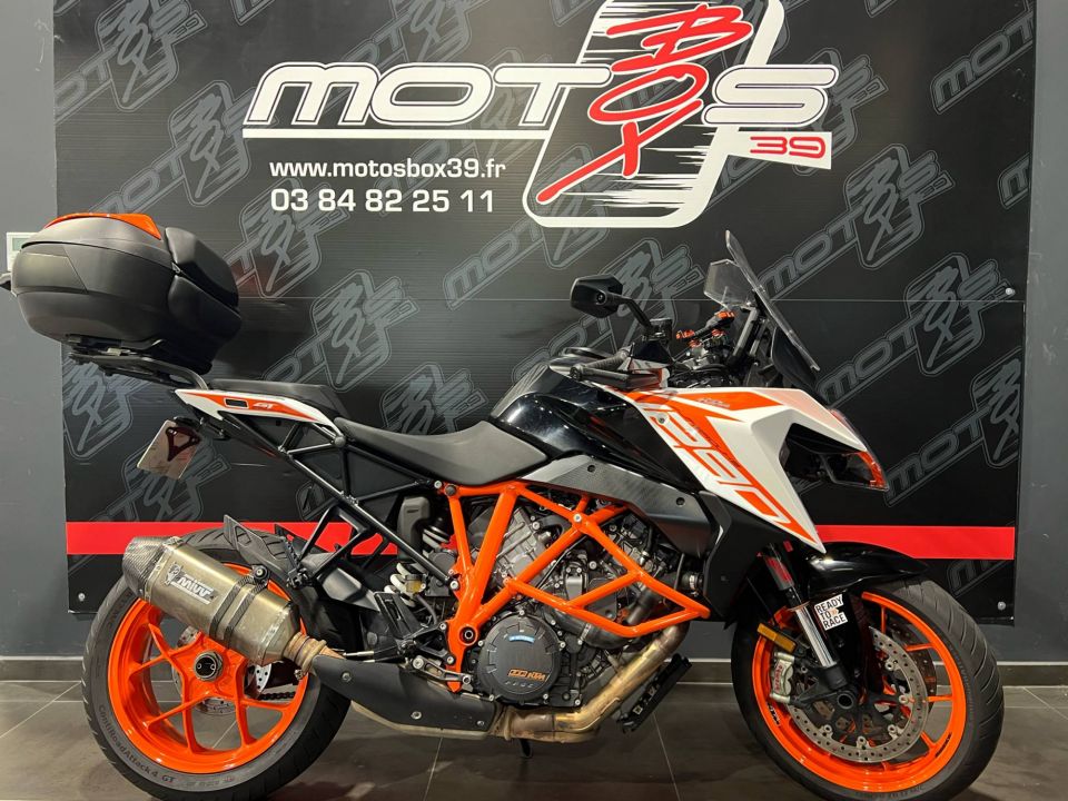 KTM 1290 SUPER DUKE GT 4