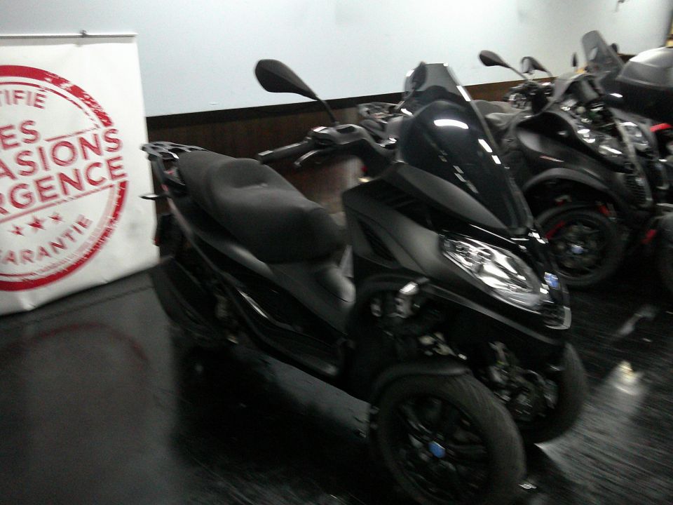 PIAGGIO MP3 300 HPE ABS ASR 4