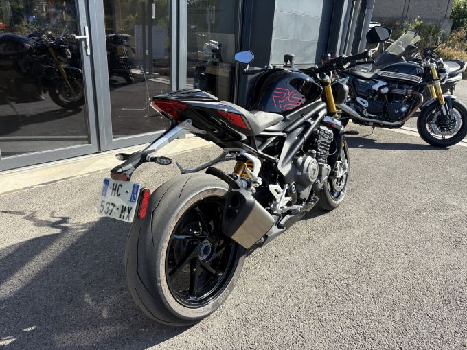 TRIUMPH SPEED TRIPLE 1200 RS 4