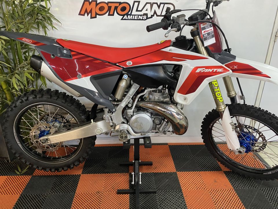 FANTIC 250 xx 4