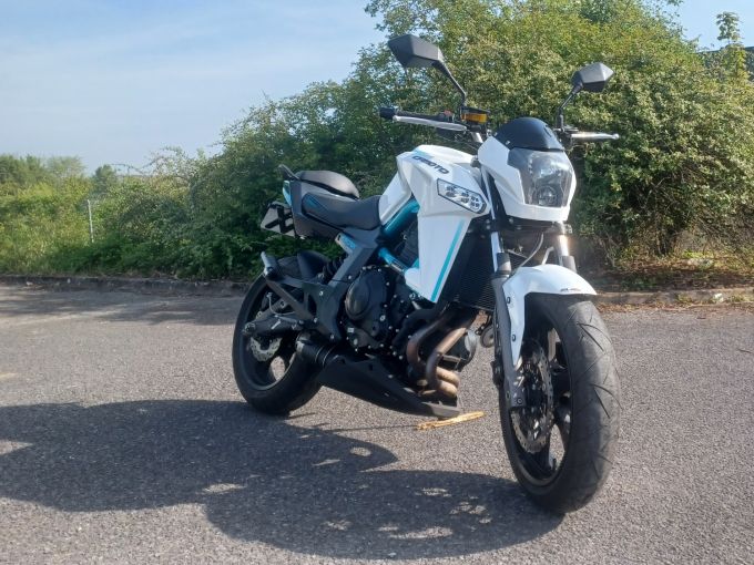 CF MOTO 650 NK 4