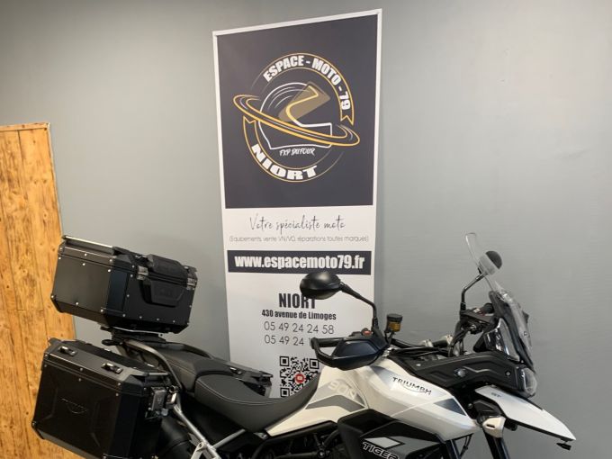 TRIUMPH Tiger 900 GT 4