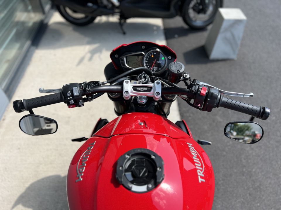 TRIUMPH SPEED TRIPLE 1050 S  4