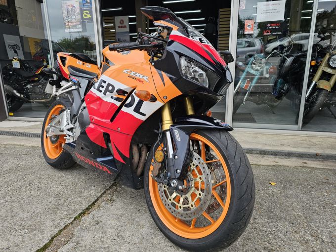HONDA CBR 600 RR REPSOL 4