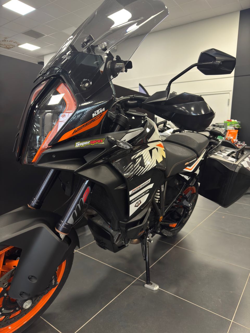 KTM 1290 SUPER ADVENTURE S 4