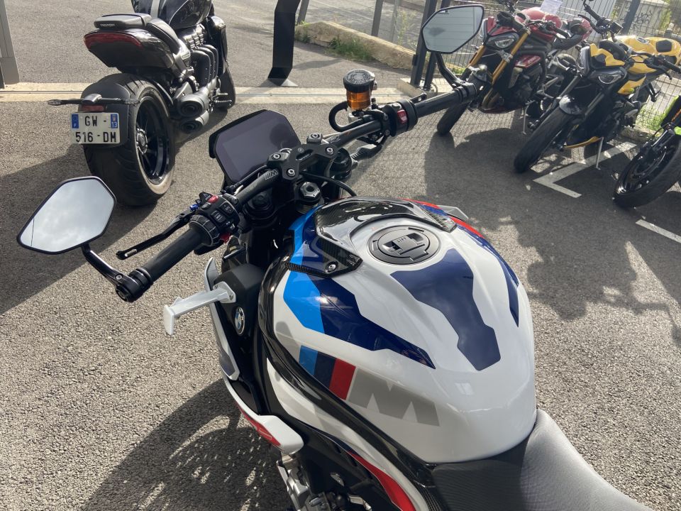 BMW M 1000R 4