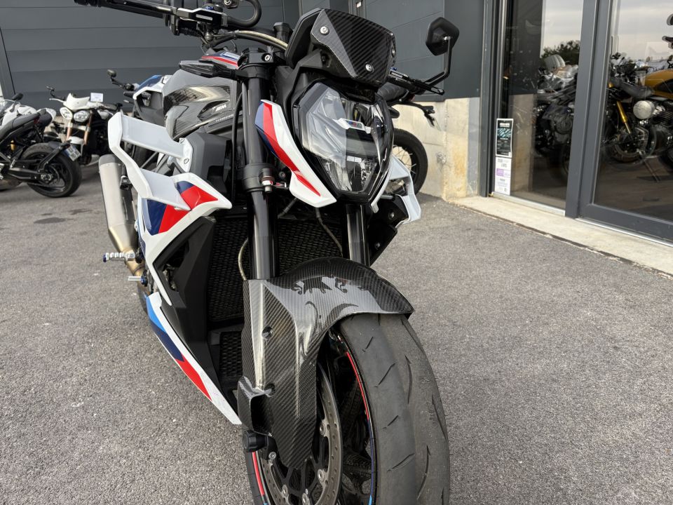 BMW M 1000R 4