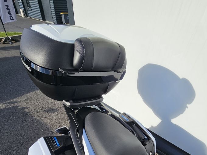 KAWASAKI VERSYS 47.5CV 4