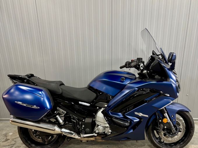 YAMAHA FJR 1300 ABS 4