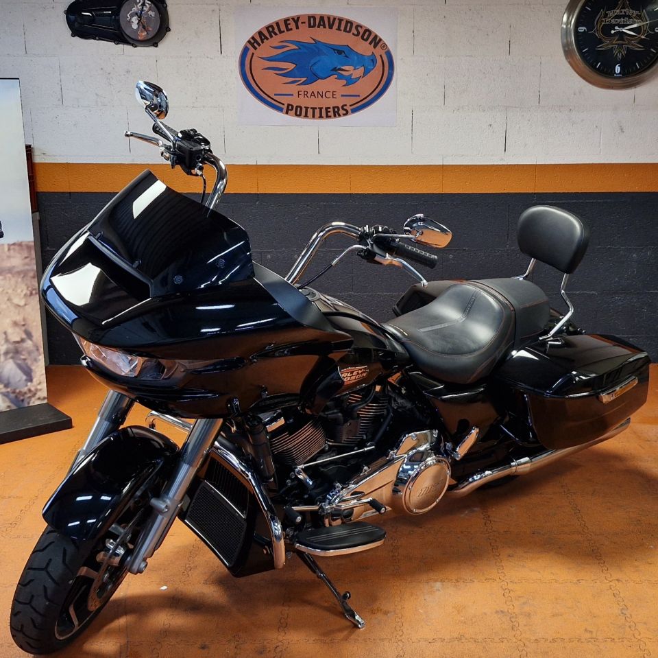 HARLEY-DAVIDSON TOURING ROAD GLIDE 1923 4