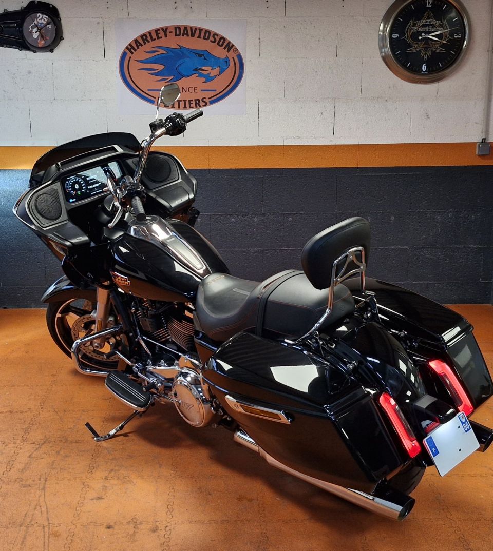 HARLEY-DAVIDSON TOURING ROAD GLIDE 1923 4