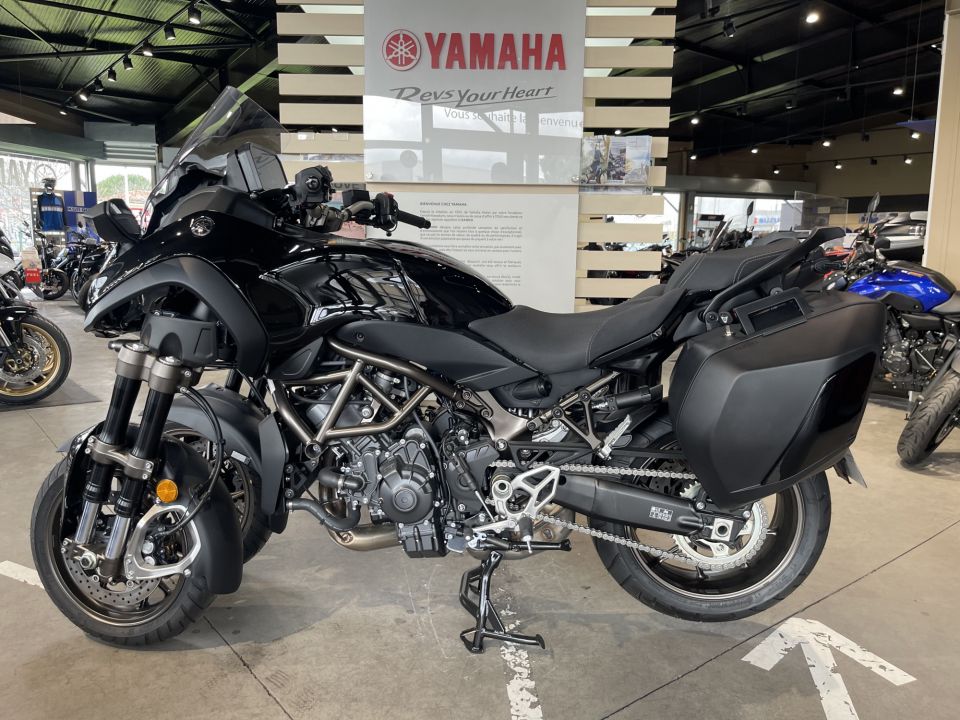 YAMAHA NIKEN 850 GT 4
