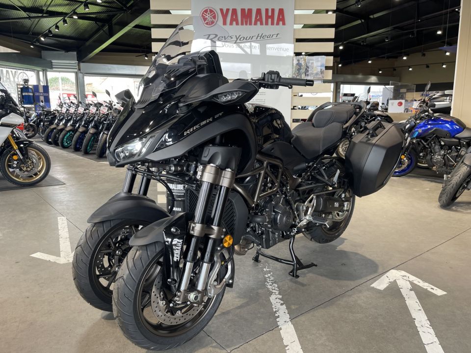 YAMAHA NIKEN 850 GT 4