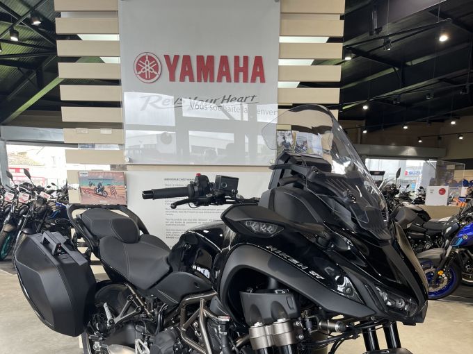YAMAHA NIKEN 850 GT 4