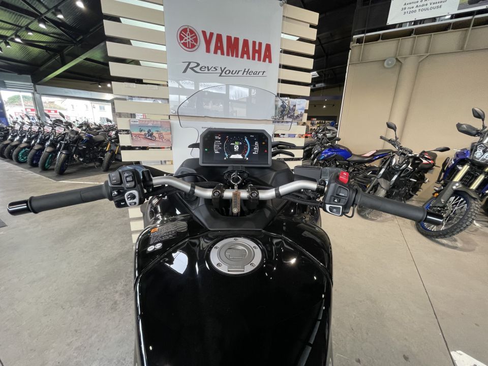 YAMAHA NIKEN 850 GT 4