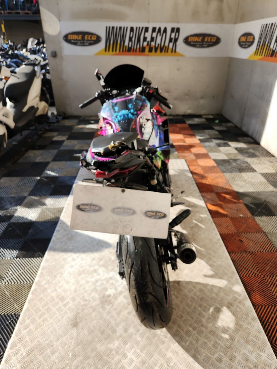 KAWASAKI NINJA 400 4