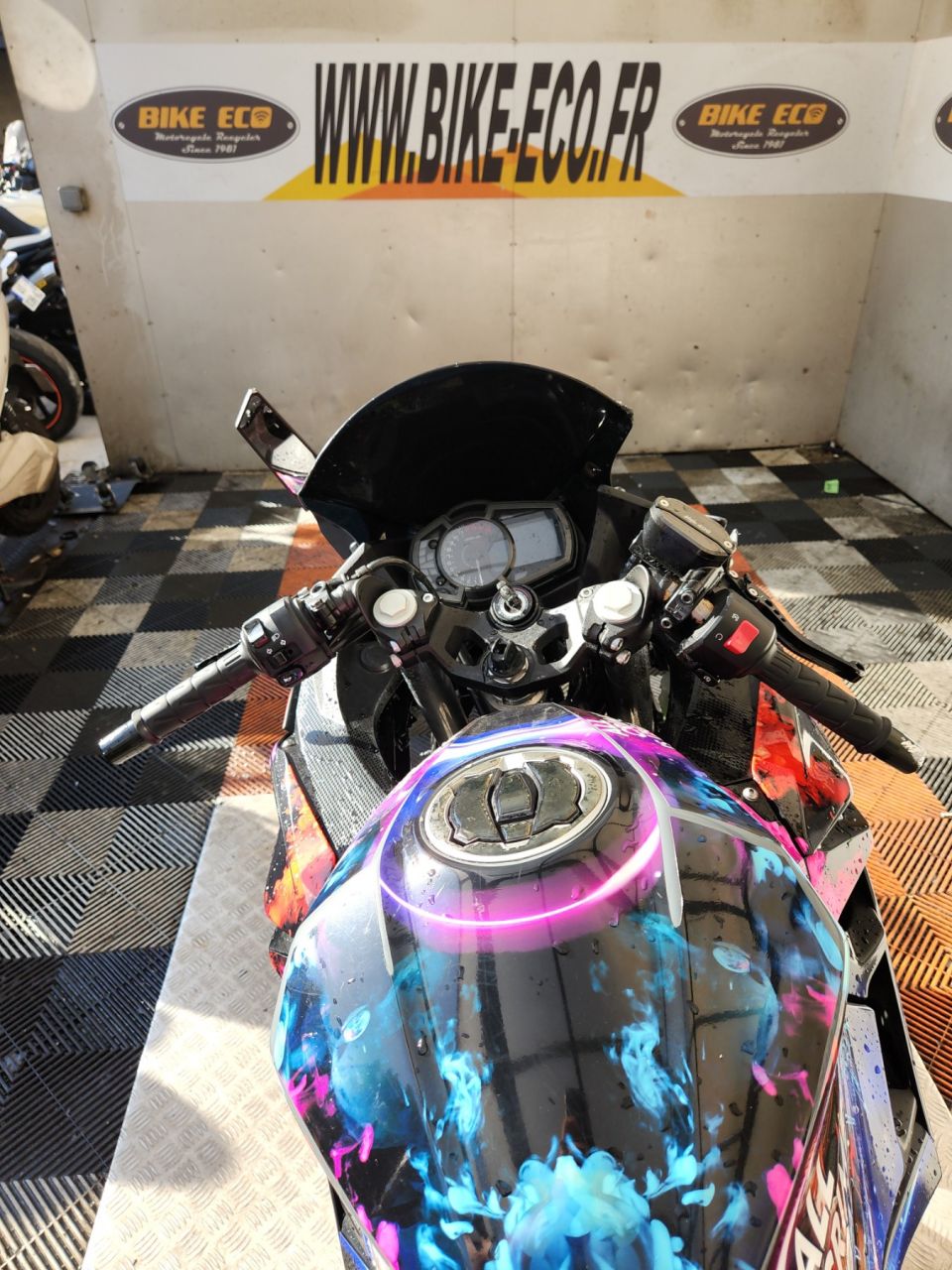 KAWASAKI NINJA 400 4