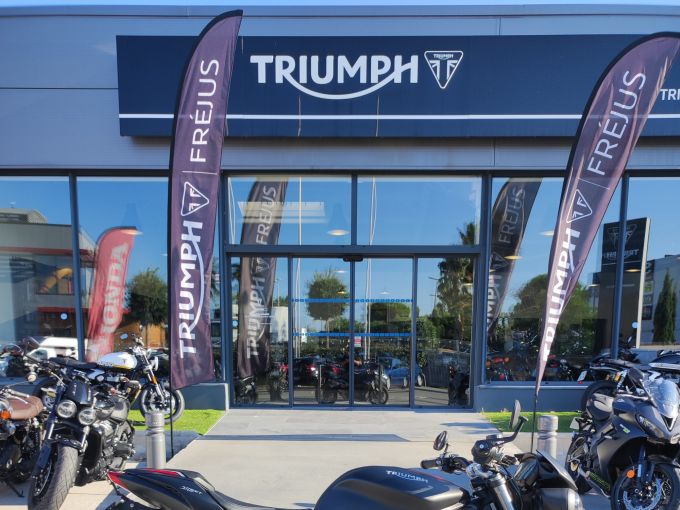 TRIUMPH STREET TRIPLE 765 RS 4