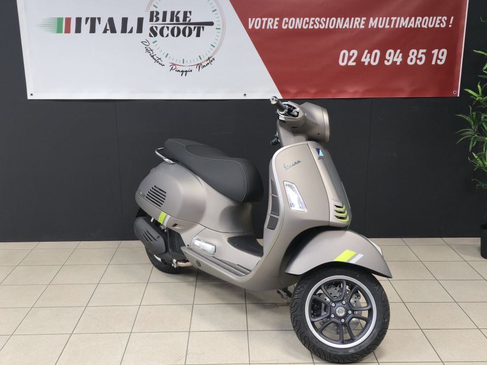 VESPA GTS SUPERTECH 125 4