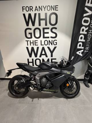 TRIUMPH 	DAYTONA 660 - 2025