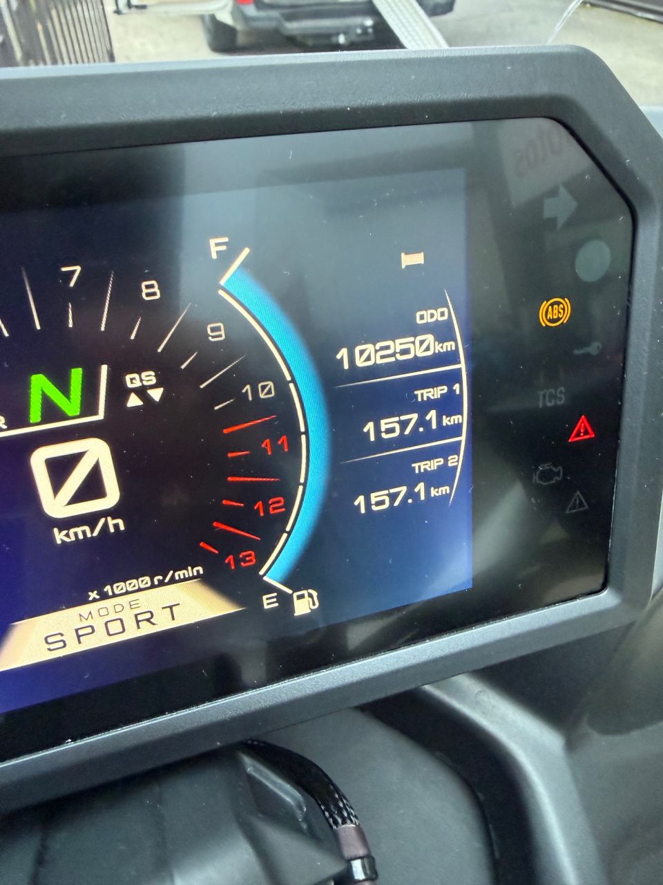 YAMAHA NIKEN 850 GT 4