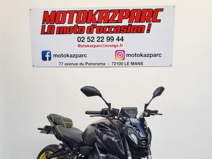 YAMAHA MT-07 (47.5CV) 4