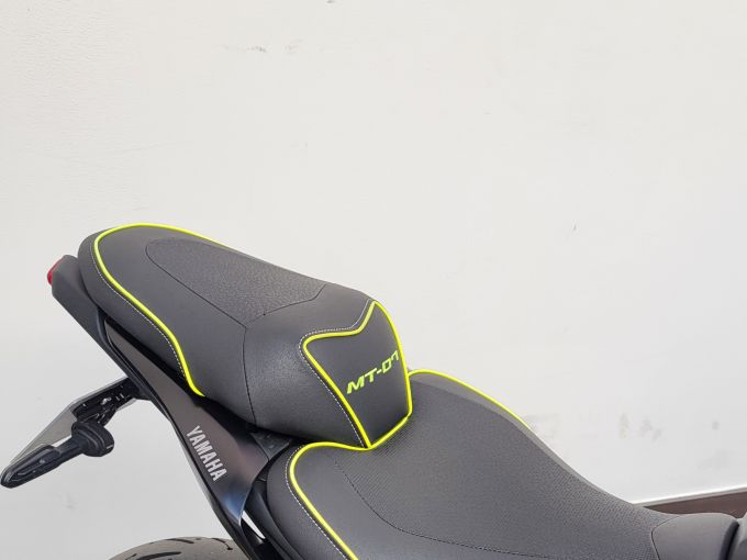 YAMAHA MT-07 (47.5CV) 4
