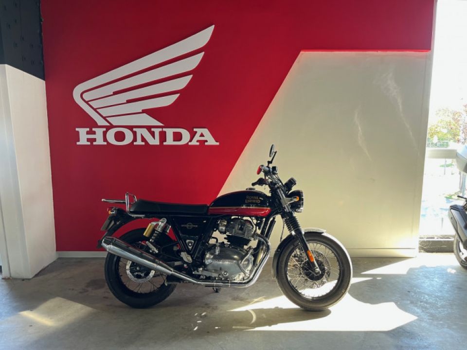 ROYAL ENFIELD INTERCEPTOR 4