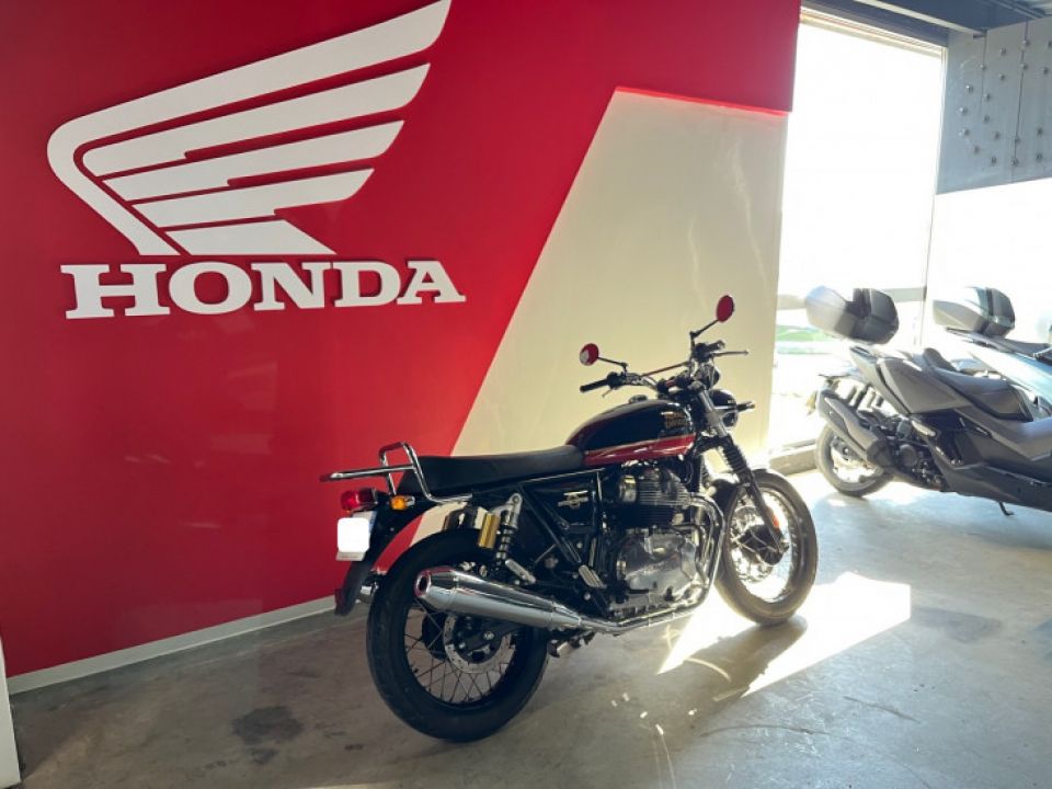 ROYAL ENFIELD INTERCEPTOR 4