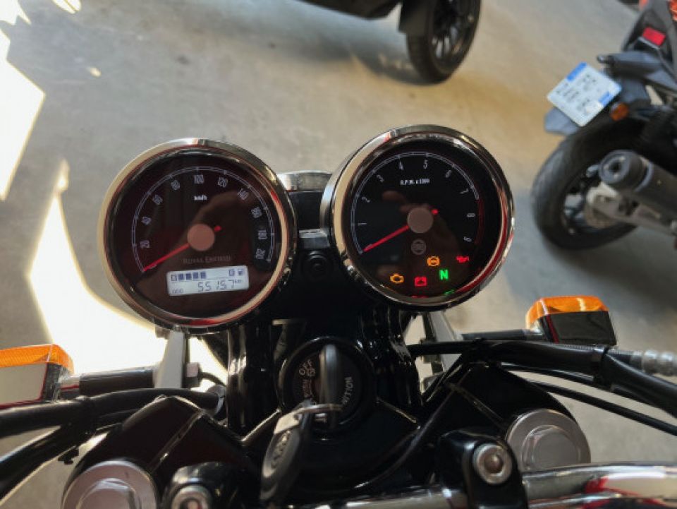 ROYAL ENFIELD INTERCEPTOR 4