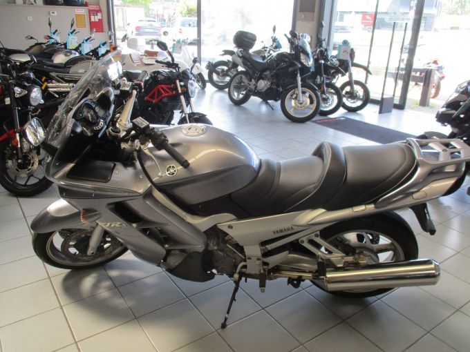 YAMAHA FJR 1300 ABS 4