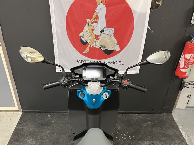 PIAGGIO 1 ACTIVE 4