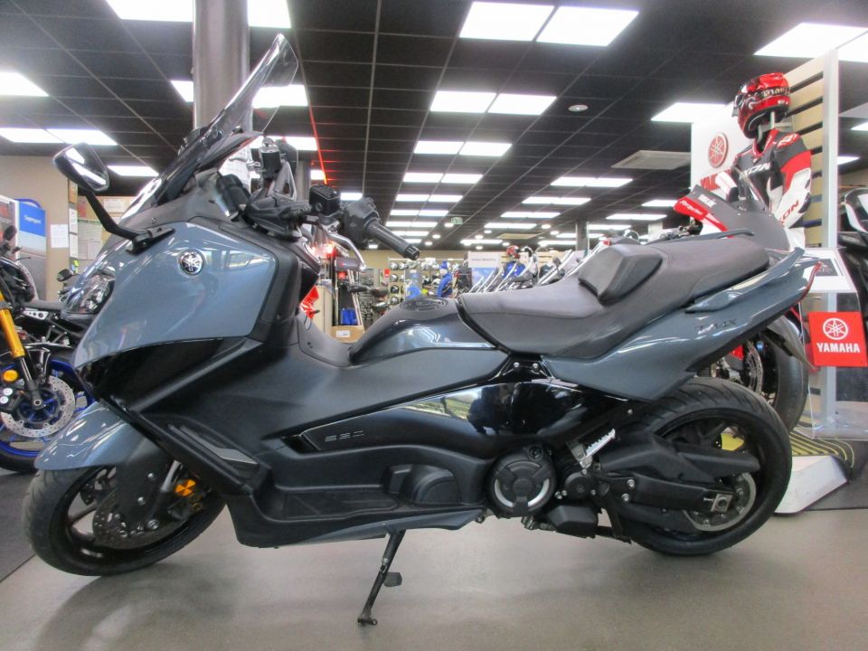 YAMAHA XP T-MAX 560 TECH MAX 4