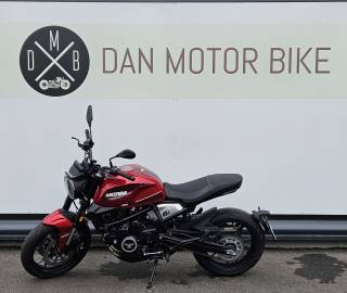 MOTO MORINI SEIEMMEZZO STR 650 - 2024