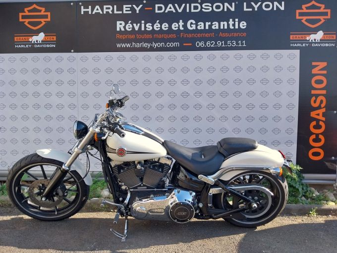 HARLEY-DAVIDSON SOFTAIL BREAKOUT 1690 4