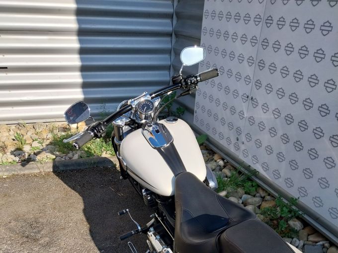 HARLEY-DAVIDSON SOFTAIL BREAKOUT 1690 4