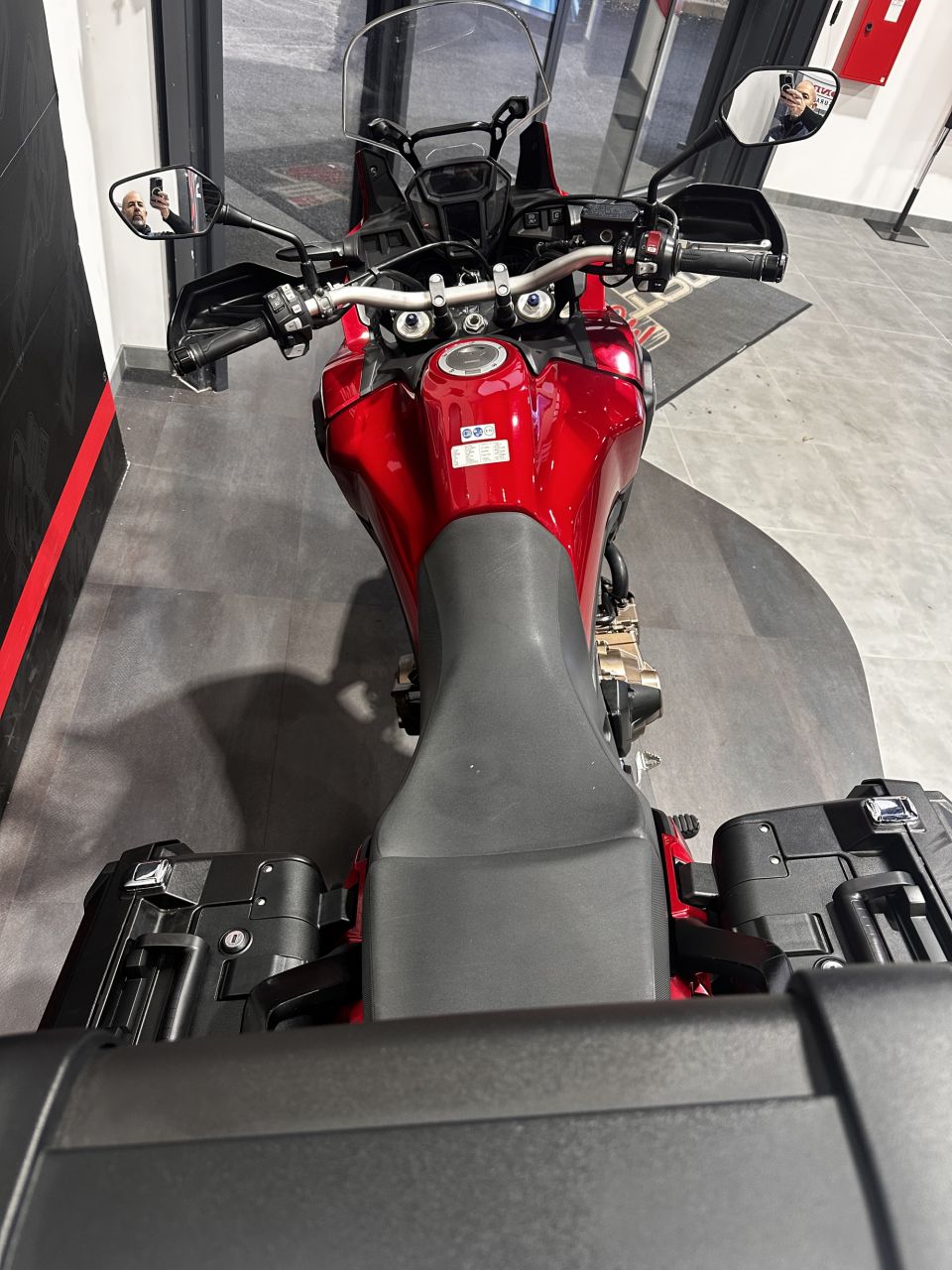 HONDA AFRICA TWIN CRF1000D DCT 4