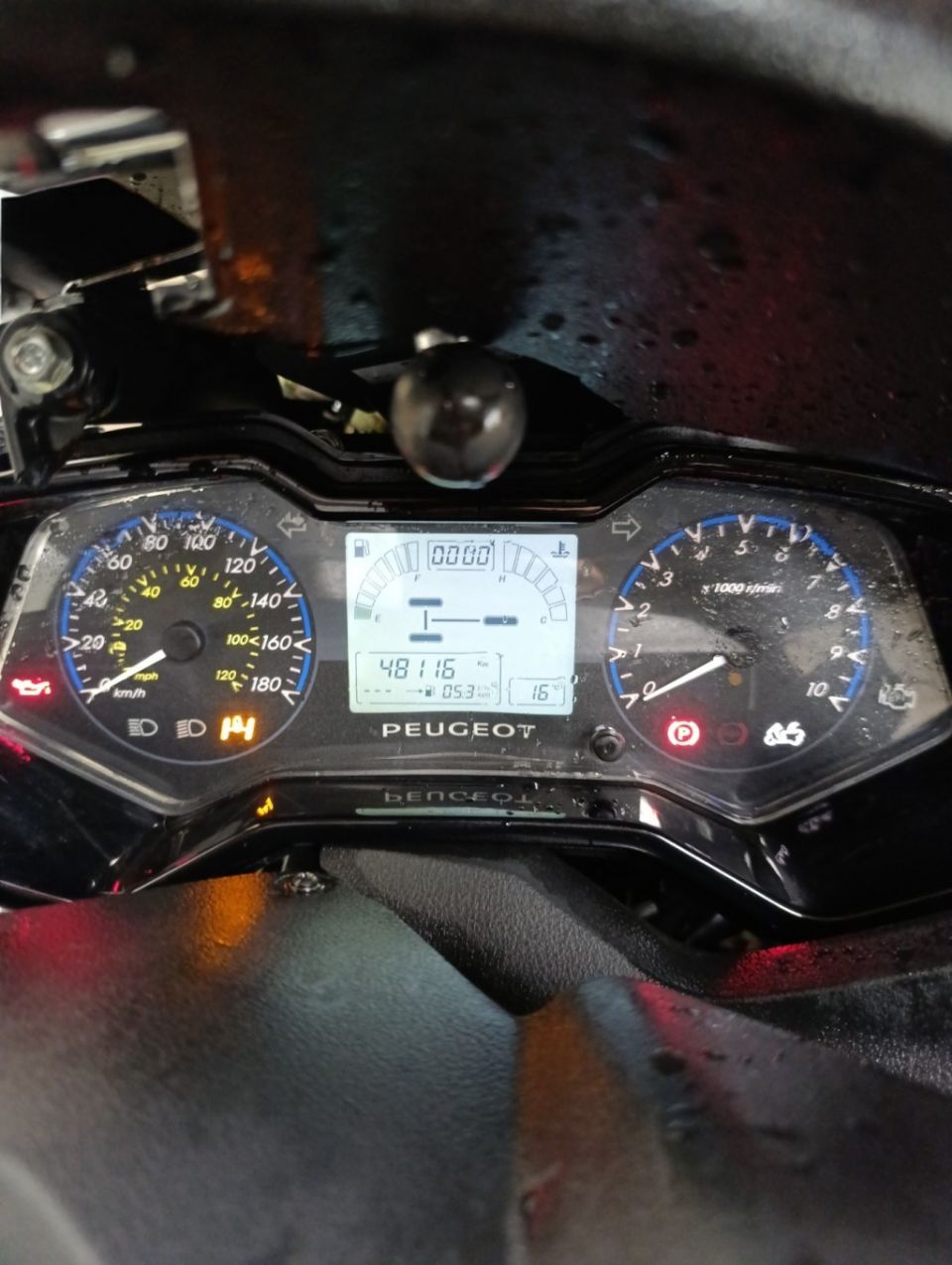 PEUGEOT METROPOLIS 400 4