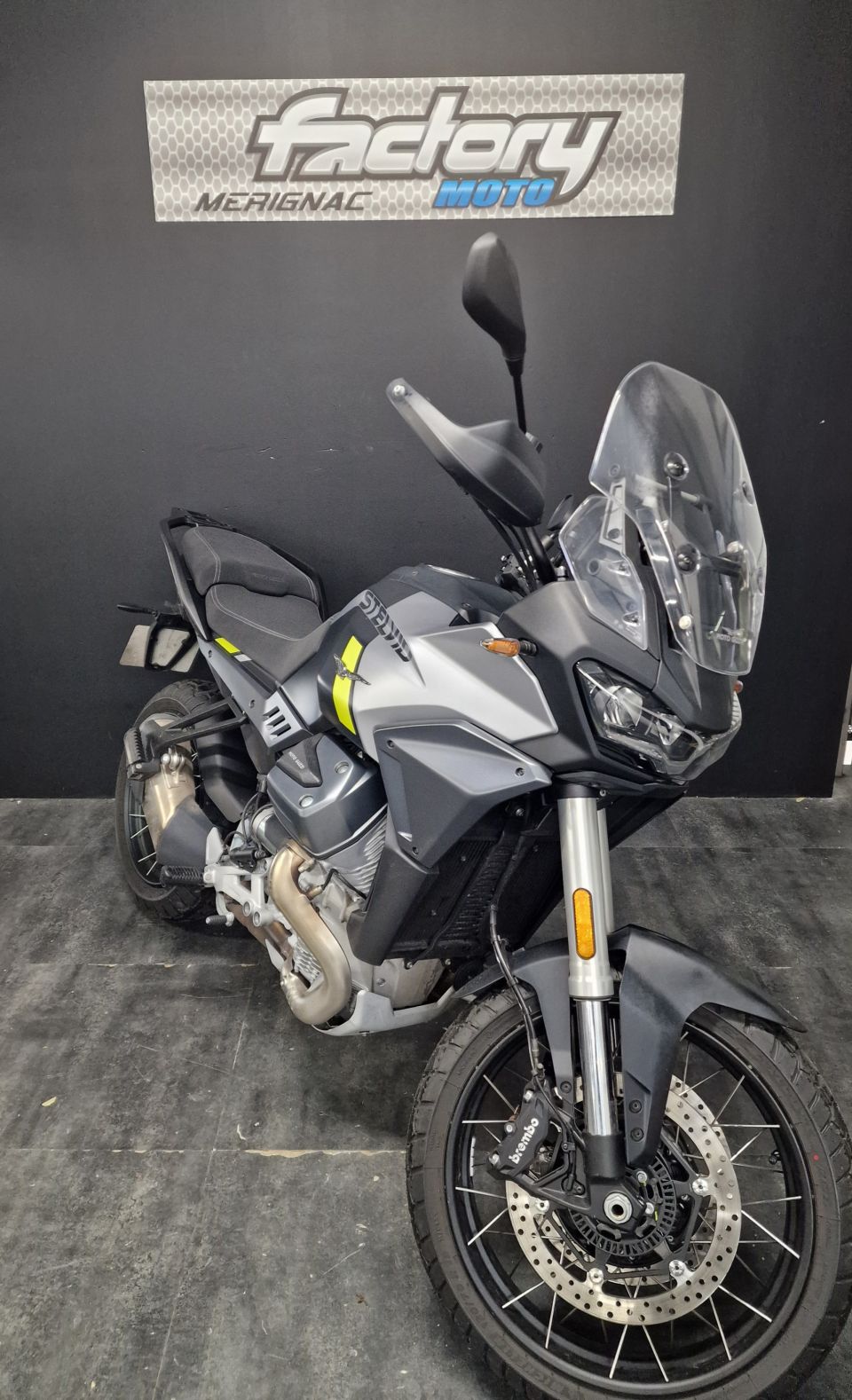 MOTO GUZZI STELVIO 4