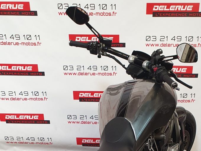 DUCATI X-DIAVEL S 4