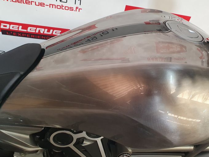 DUCATI X-DIAVEL S 4