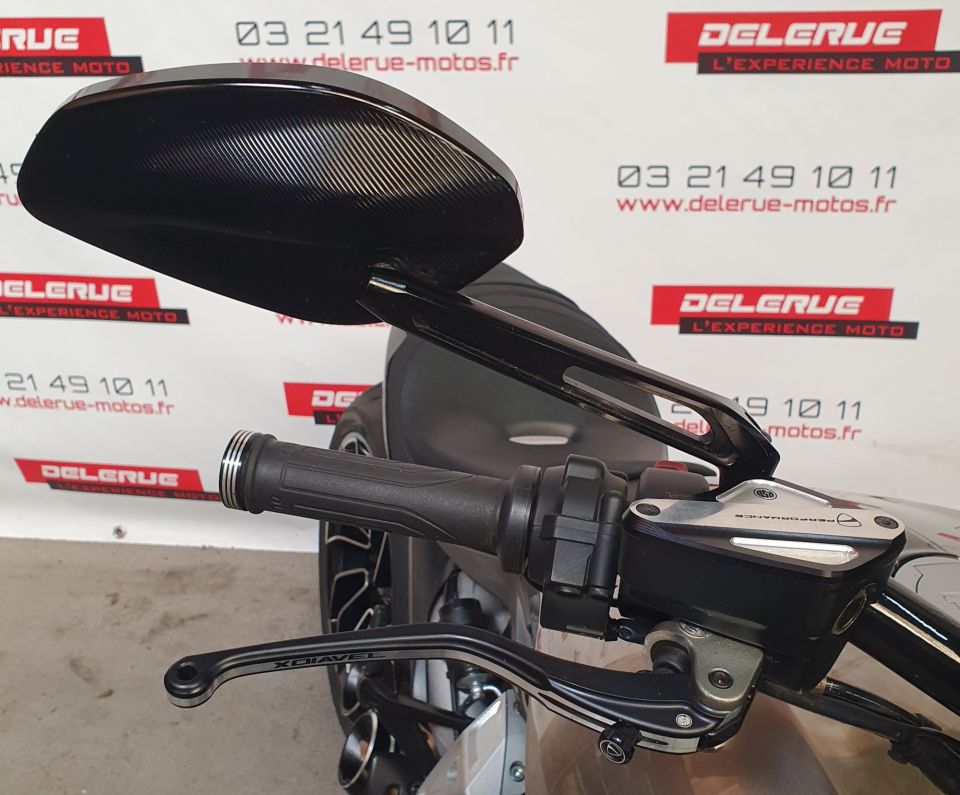 DUCATI X-DIAVEL S 4