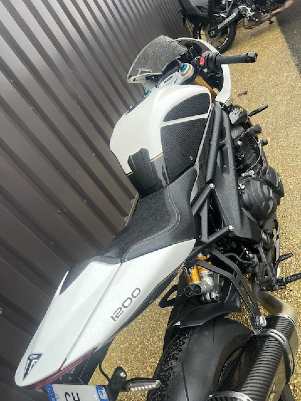 TRIUMPH SPEED TRIPLE 1200 RR 4
