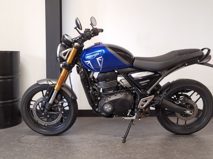 TRIUMPH SPEED 400 4