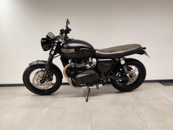 TRIUMPH T 120 4