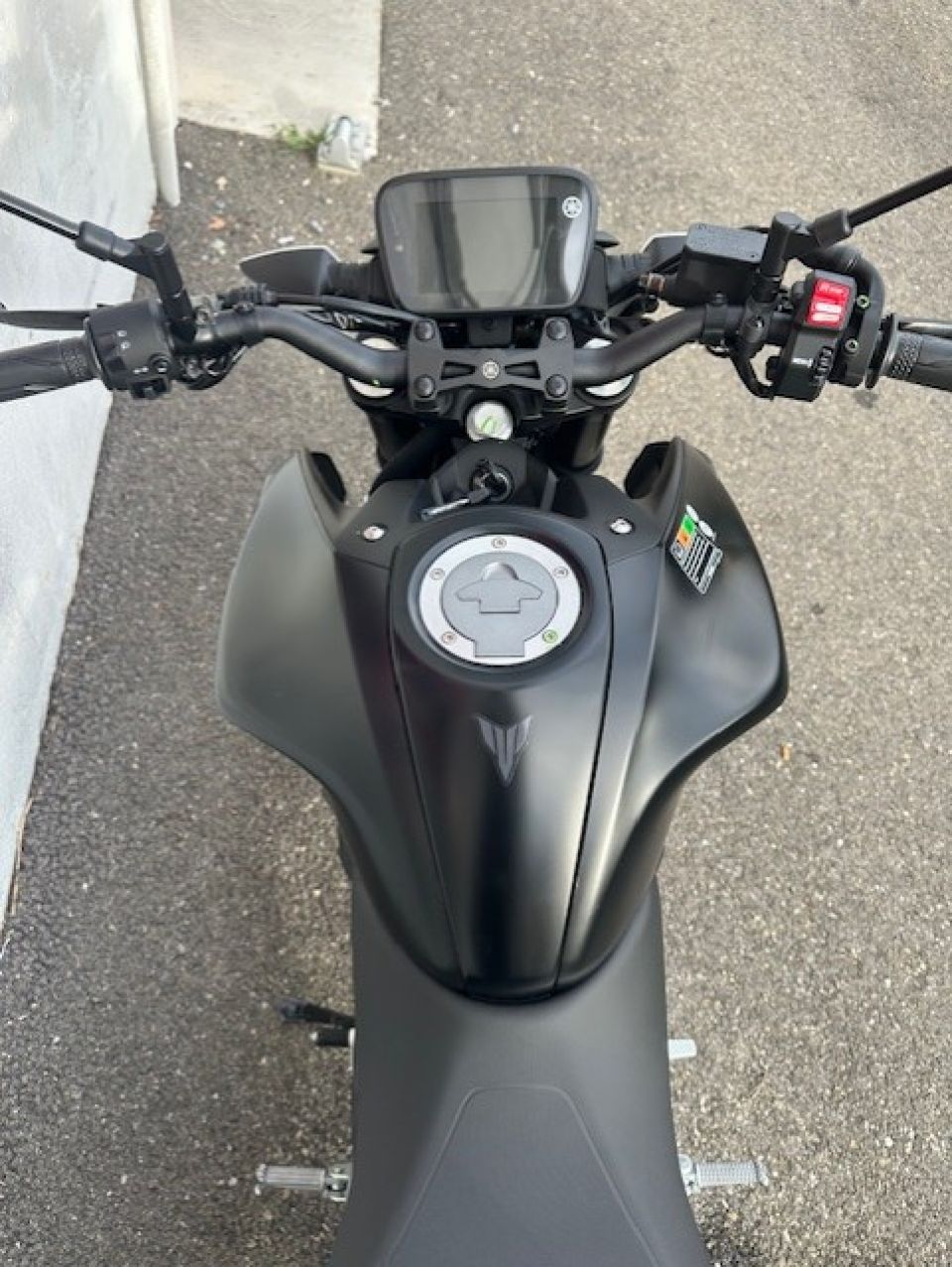 YAMAHA MT-125 4