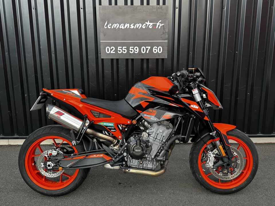 KTM 890 DUKE GP 4