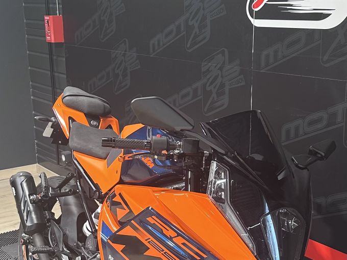 KTM RC 125 4